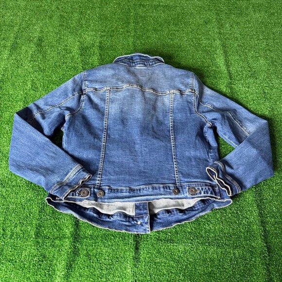 Torrid Women’s Classic Trucker Denim Jean Jacket Blue Essential Timeless Size 00 - Picture 11 of 14